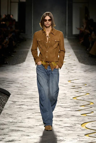 Look 27